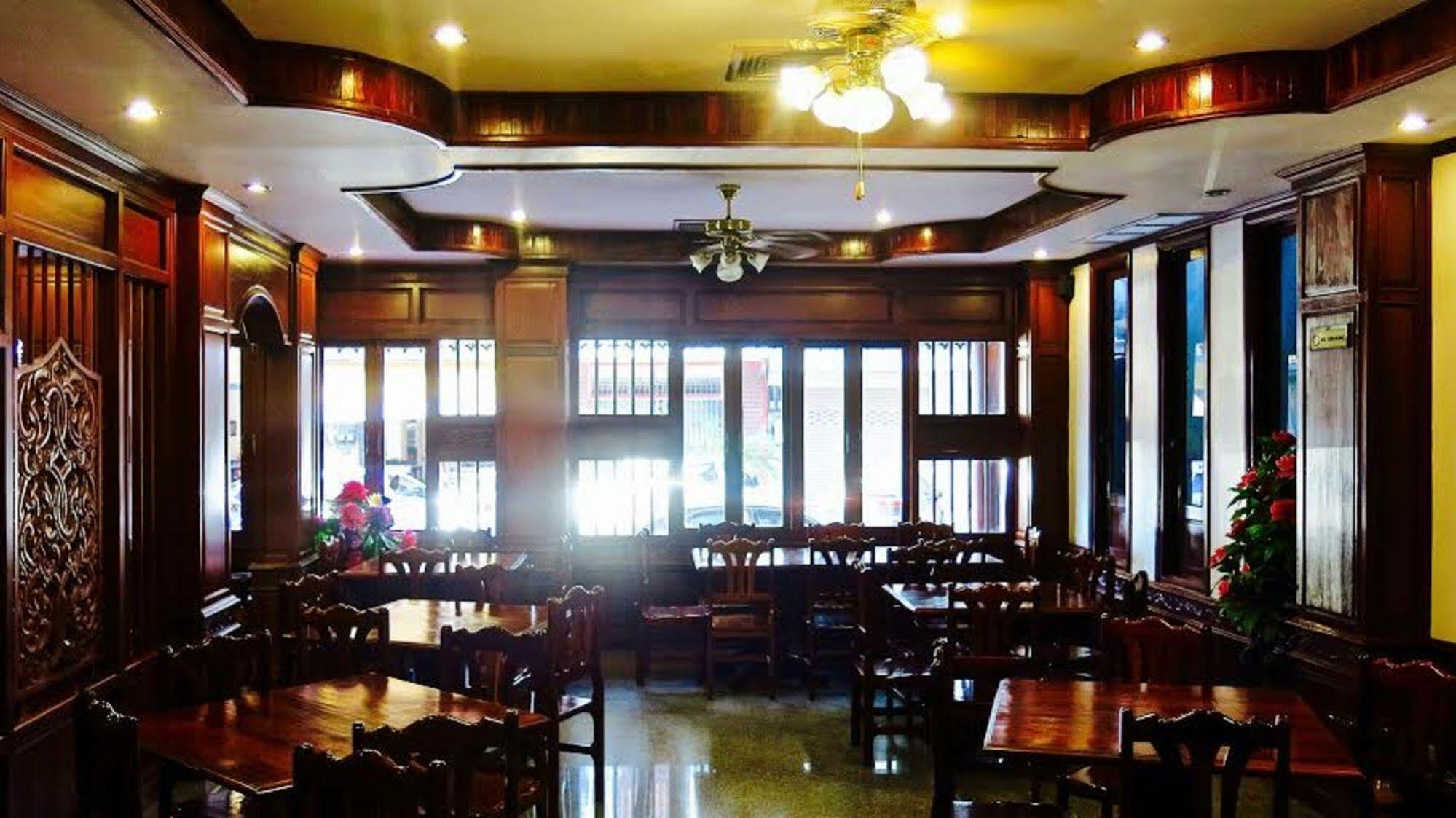 คำปัน บูทิก โฮเต็ล Hotel Ban Nongdouang ภายนอก รูปภาพ